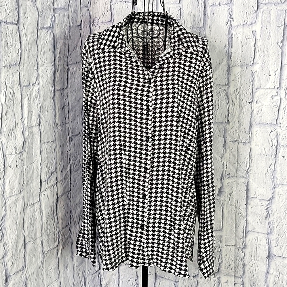 YENI SEZON BIG DART Black and White Button‎ Up Blouse Large
